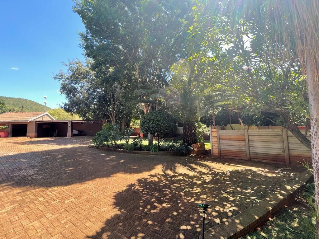 4 Bedroom Property for Sale in Waterkloof North West